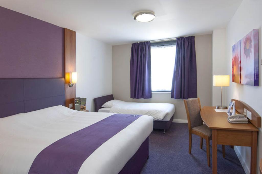 Premier Inn Glenrothes Kültér fotó