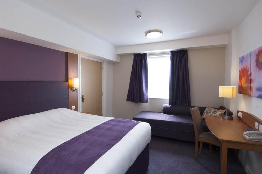 Premier Inn Glenrothes Kültér fotó