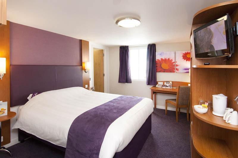 Premier Inn Glenrothes Kültér fotó
